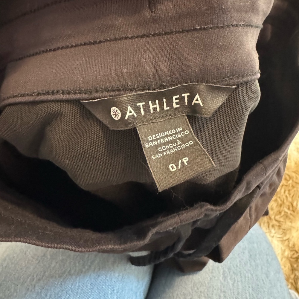 Athleta black jogger pants size 0 petite 27” inseam - Picture 6 of 6